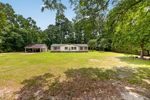 127 Schultz Lake Rd, Summerville, SC 29483