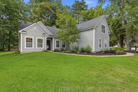 807 Long Drive Rd, Summerville, SC 29485