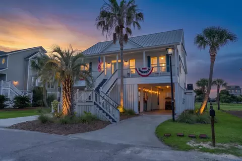 8 Battery Park Rd, Edisto Island, SC 29438