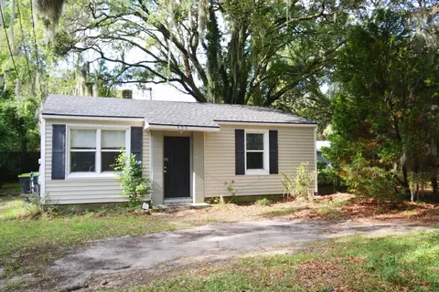 906 Woodward Ave, Beaufort, SC 29902