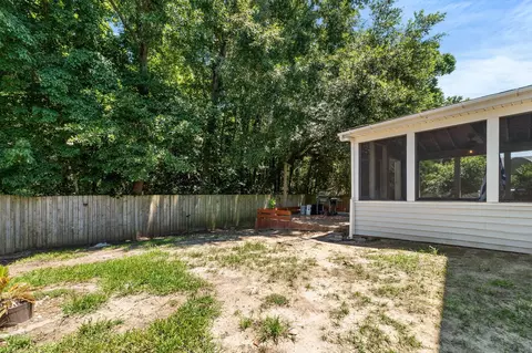 Exterior - 226 Emerald Isle Dr, Moncks Corner, SC 29461 photo 5 of 7