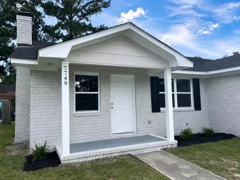 7749 Corley Dr, North Charleston, SC 29418