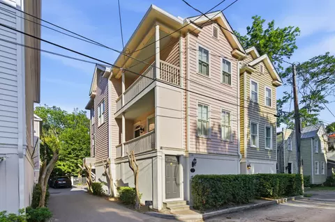 13 Kirkland Ln, Charleston, SC 29401