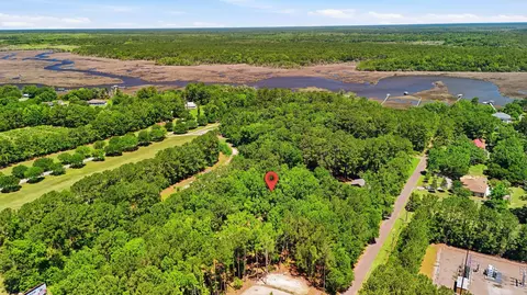 6023 Postell Dr, Ravenel, SC 29470