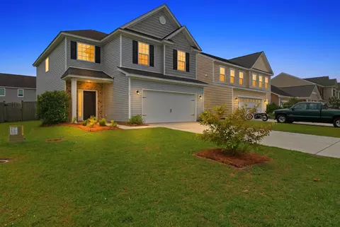 691 Silver Moss Dr, Moncks Corner, SC 29461