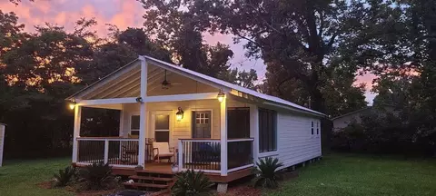 4879 Sam King Rd, Hollywood, SC 29449