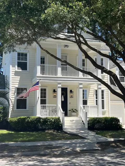 1627 Ellsworth St, Mount Pleasant, SC 29466
