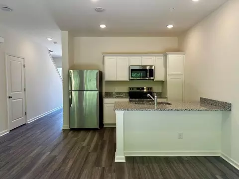 8867 Salamander Rd #39, North Charleston, SC 29406