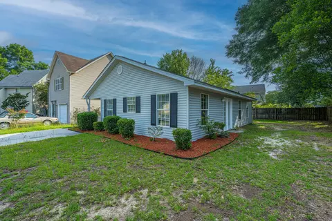1437 Swamp Angel Ct, Charleston, SC 29412