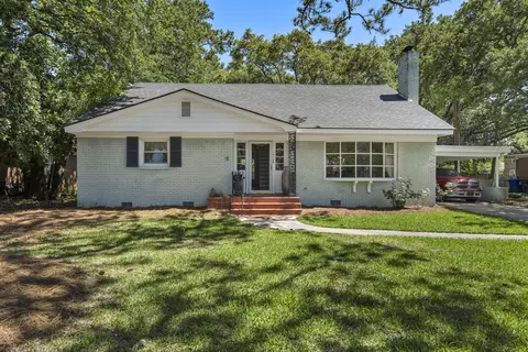 1846 Capri Dr, Charleston, SC 29407