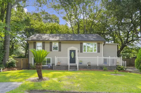 1811 Manigault Pl, Charleston, SC 29407