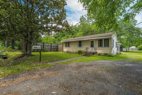 1182 Russell Dr, Mount Pleasant, SC 29464