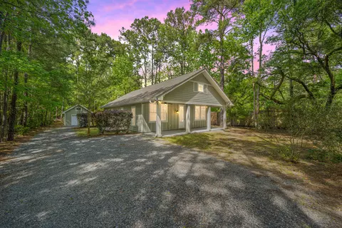 6037 Chisolm Rd, Johns Island, SC 29455