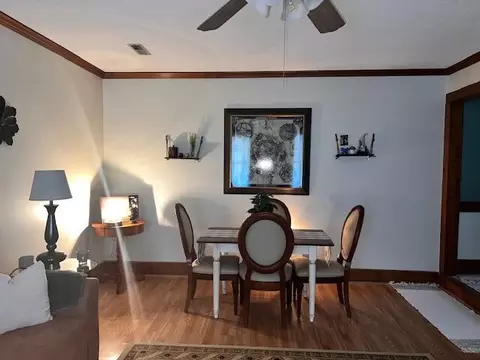 Dining - 40 W Rigby St, Manning, SC 29102 photo 1 of 1