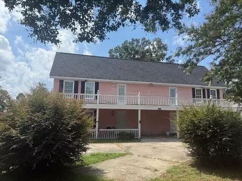 40 W Rigby St, Manning, SC 29102
