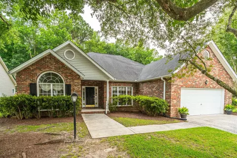 1613 Wayah Dr, Charleston, SC 29414