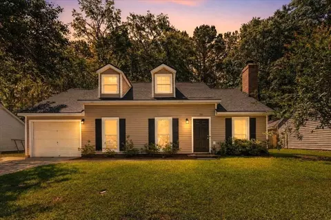 116 Chownings Ln, Goose Creek, SC 29445
