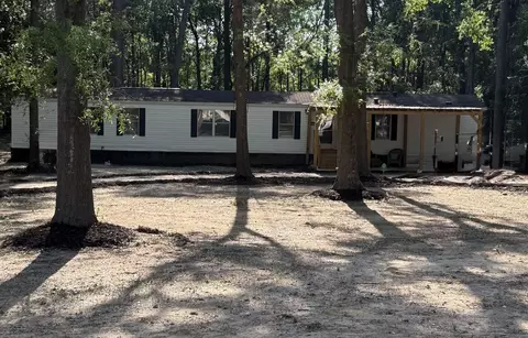 1217 Birch Dr, Summerton, SC 29148