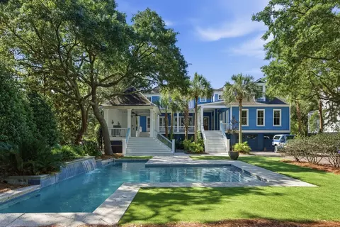 2824 Middle St, Sullivans Island, SC 29482