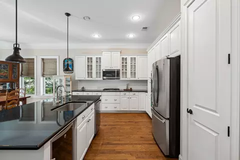 Kitchen - 3732 Abercrombie Ct, Mount Pleasant, SC 29466 photo 2 of 6