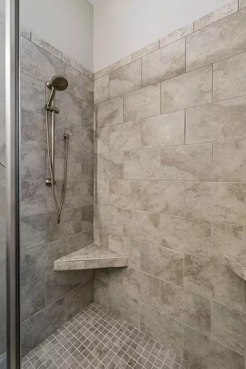 Bath - 3732 Abercrombie Ct, Mount Pleasant, SC 29466 photo 3 of 7