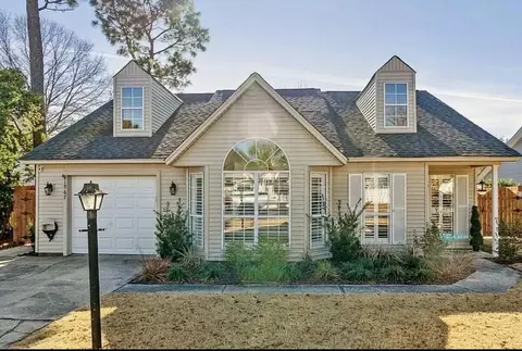 1967 Armory Dr, Mount Pleasant, SC 29466