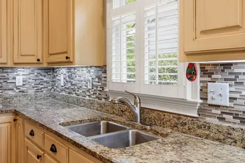 Kitchen - 1151 Quick Rabbit Loop, Charleston, SC 29414 photo 5 of 5