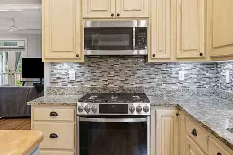 Kitchen - 1151 Quick Rabbit Loop, Charleston, SC 29414 photo 3 of 5