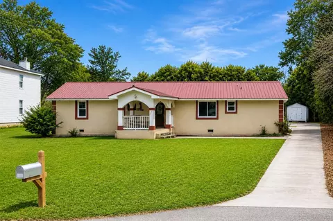 1274 Hodson Dr, Orangeburg, SC 29115