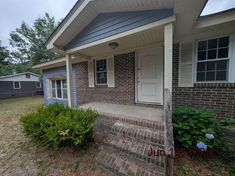 33 Elliott Ct, Walterboro, SC 29488
