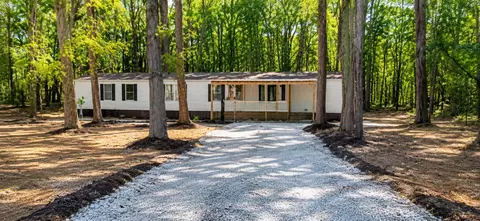 1217 Birch Dr, Summerton, SC 29148