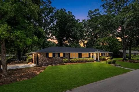 1929 Westminster Rd, Charleston, SC 29407