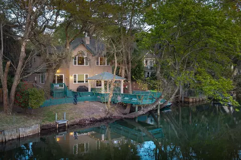 759 Lake Frances Dr, Charleston, SC 29412
