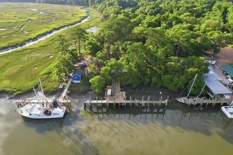 26 Hallmark Rd, Saint Helena Island, SC 29920