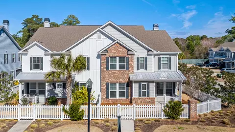2658 Park West Blvd, Mount Pleasant, SC 29466