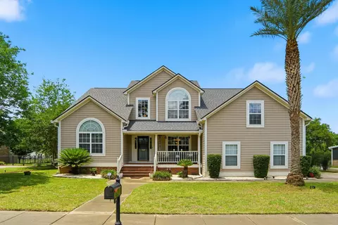 5043 Spaniel Dr, North Charleston, SC 29405