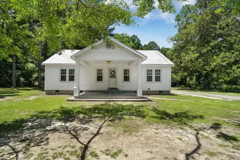 1737 Pinopolis Rd, Moncks Corner, SC 29461