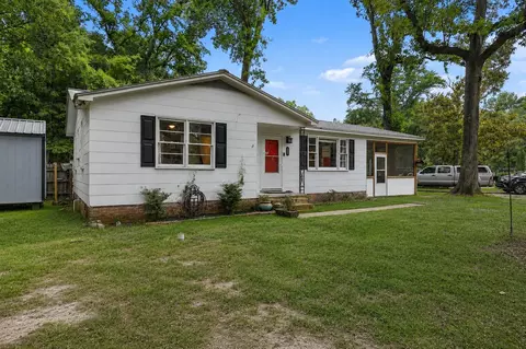 882 Savage Rd, Charleston, SC 29414