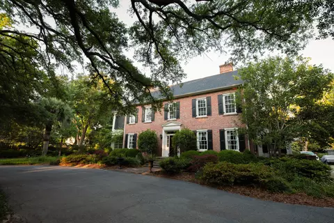 1299 Old Towne Rd, Charleston, SC 29407