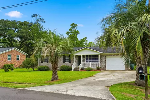 1237 Redeemer Dr, Hanahan, SC 29410