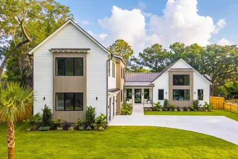 170 5th Ave, Mount Pleasant, SC 29464