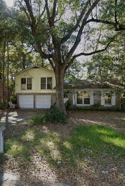 206 Elmwood, Ladson, SC 29456
