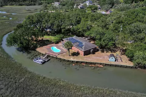 665 Port Cir, Charleston, SC 29412