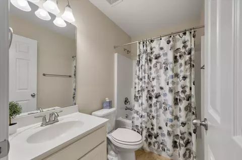 Bath - 527 Nelliefield Trl, Wando, SC 29492 photo 5 of 5