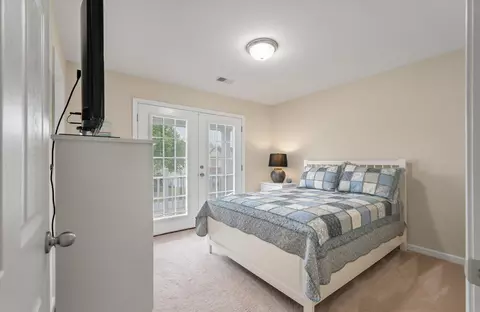 Bedroom - 527 Nelliefield Trl, Wando, SC 29492 photo 3 of 4