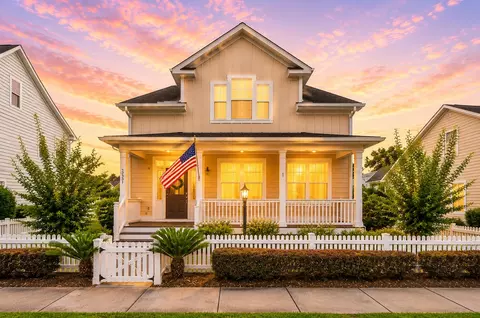 3333 Stockdale St, Mount Pleasant, SC 29466