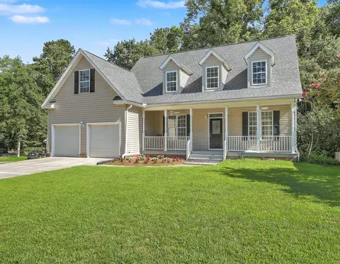 2033 Shoal Creek Ct, Summerville, SC 29483