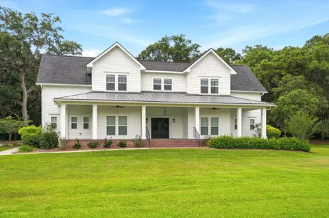 2962 Anchor Watch Dr, Wadmalaw Island, SC 29487