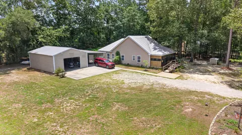 1772 Kenwood Rd, Manning, SC 29102