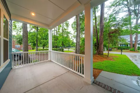 Exterior - 717 Eagle St, Mount Pleasant, SC 29464 photo 4 of 17